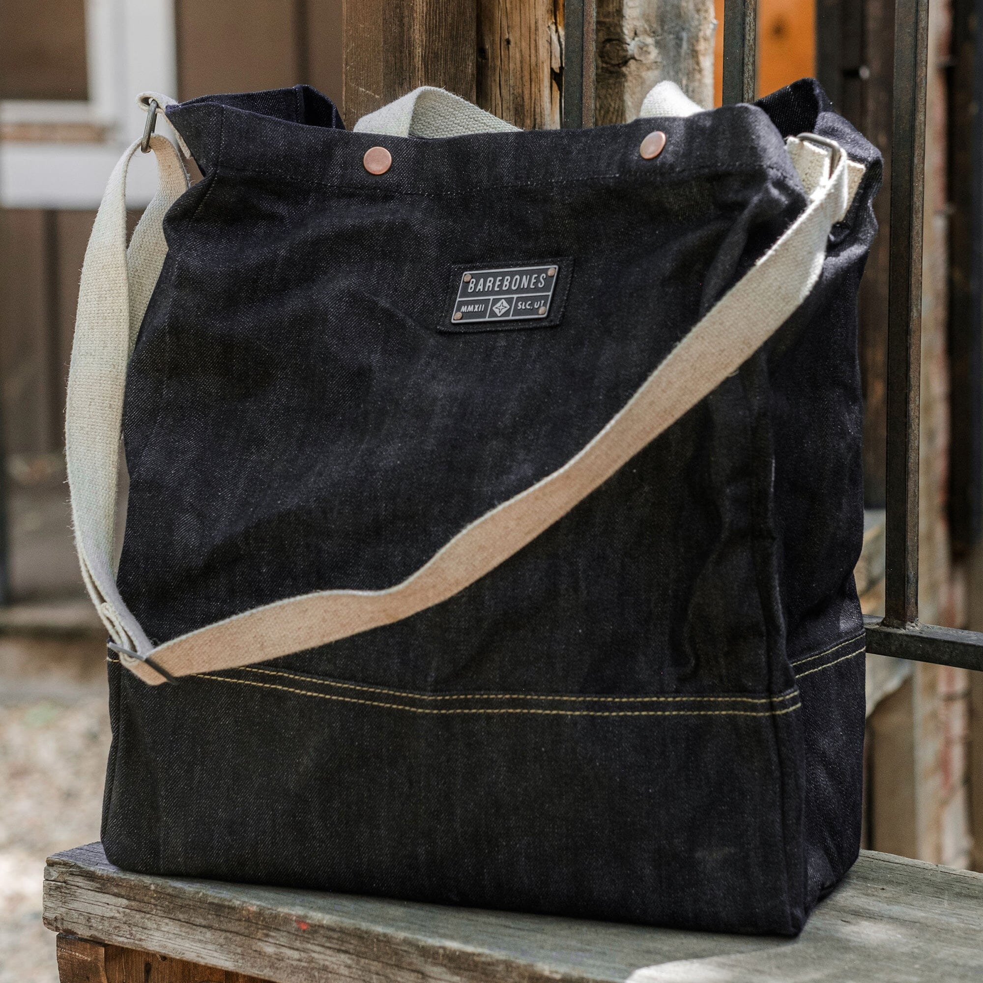 26L Oversized Tote